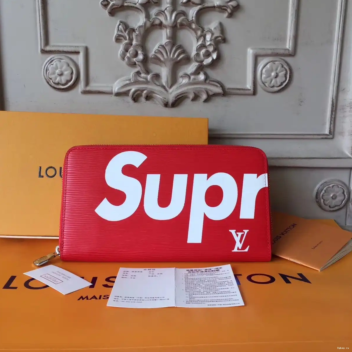 supreme Zip wallet Louis Vuitton 0327